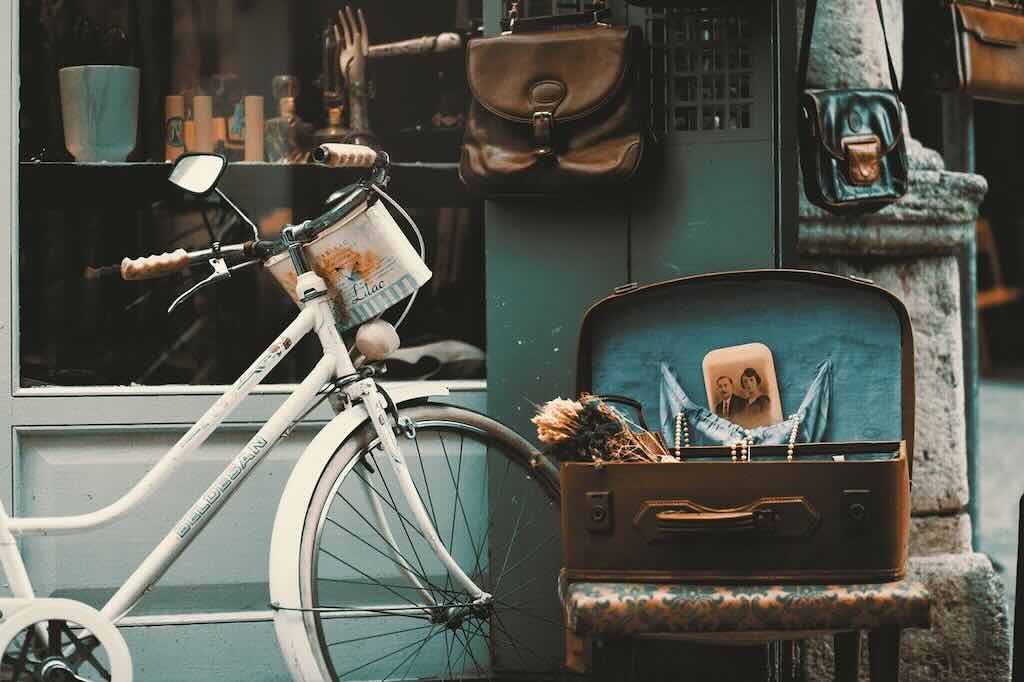 10 Best Vintage gifts for Brothers in 2025